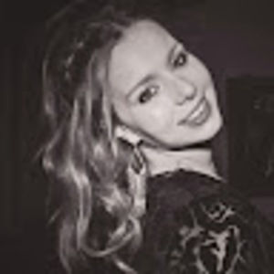 Meet your Posher, Lia